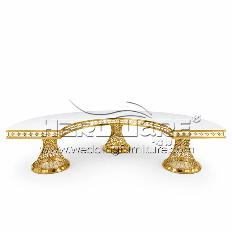 Table Half Moon Design