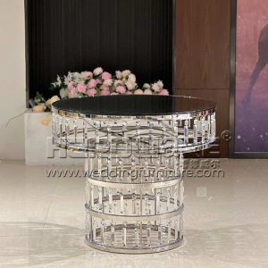 Crystal Wedding Cake Table