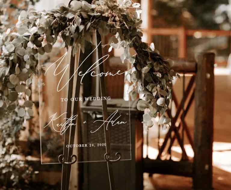 Gorgeous lucite wedding decor