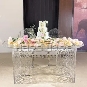 Clear acrylic cake table