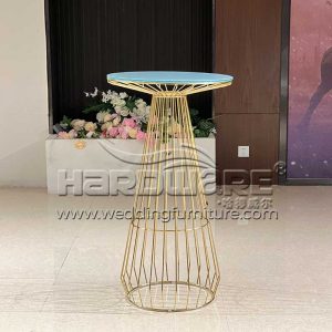 Glass cocktail table
