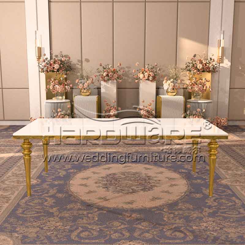 Gold table wedding