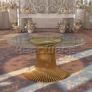 Round wedding table