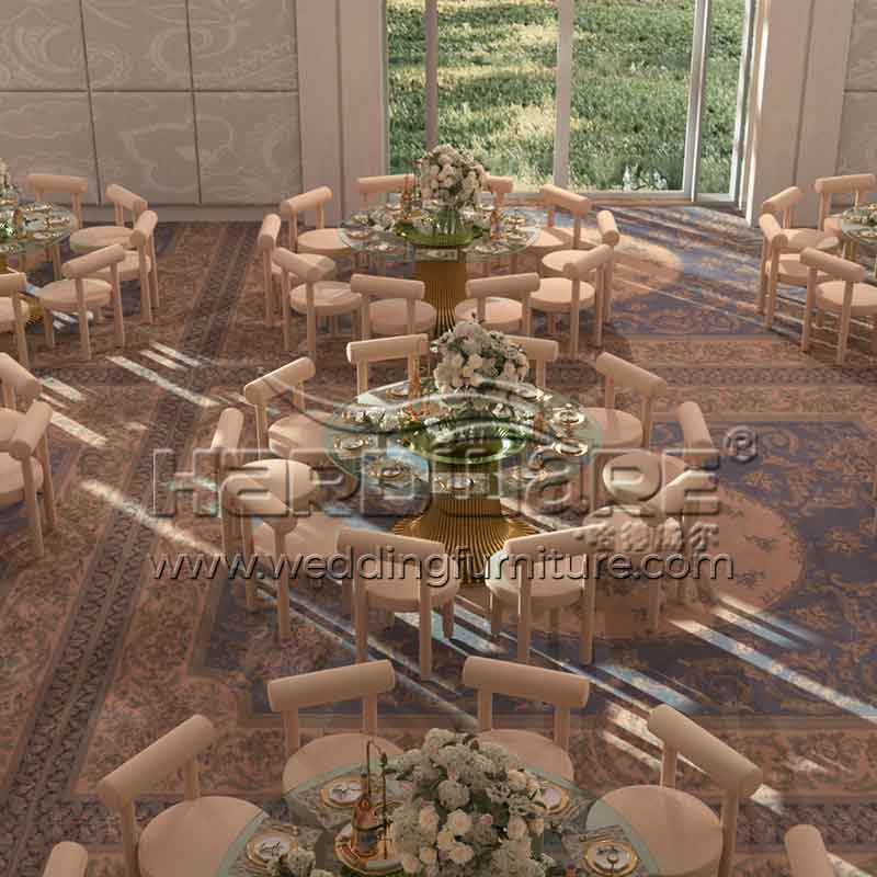 Round wedding table