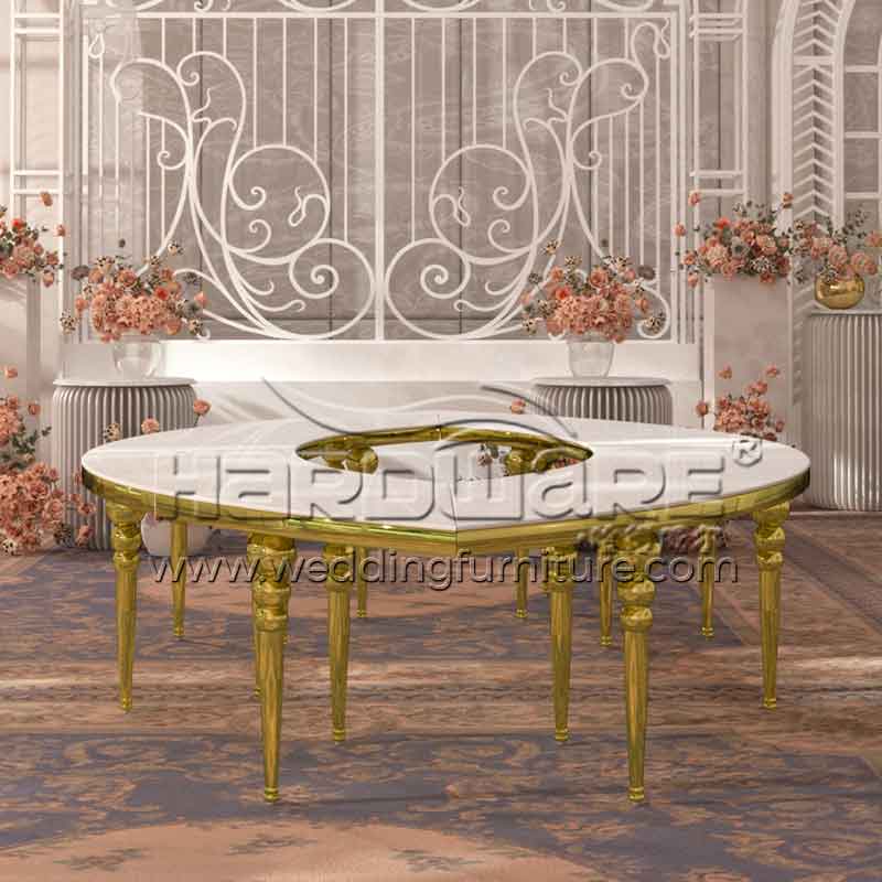 Oval wedding tables