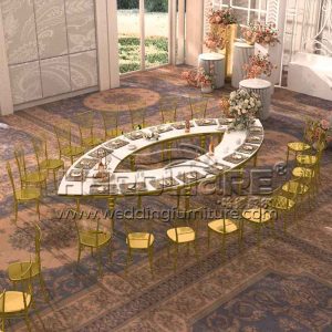 Oval wedding tables