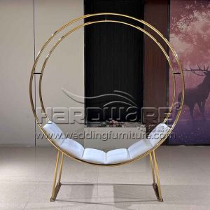Arch arrangement wedding sofa