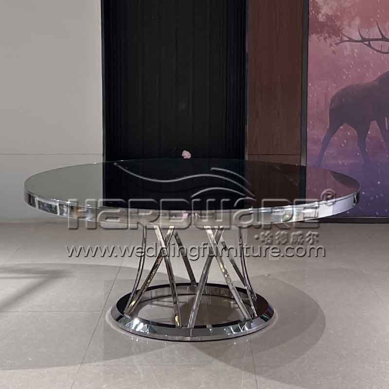 Round event tables for sale