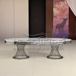 Oval Dinner Table