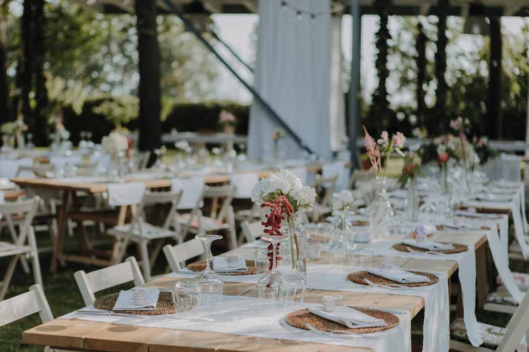 How to Space Banquet Tables