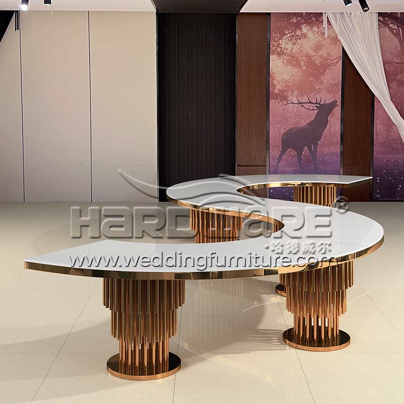 Lux Event Serpentine Table