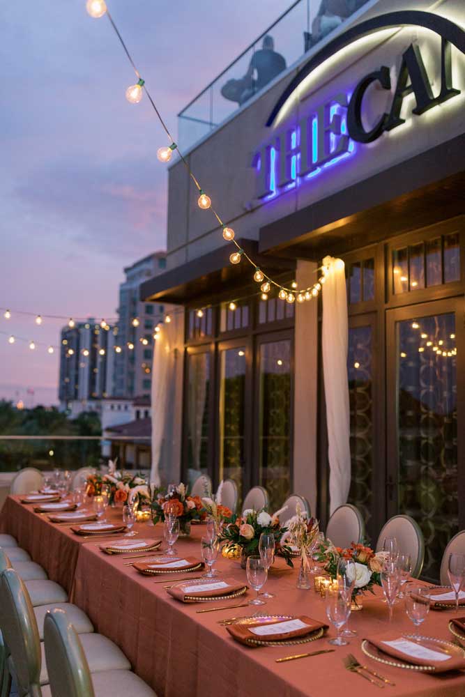 Outdoor Wedding Themes