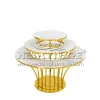 Decorating Wedding Cake Table