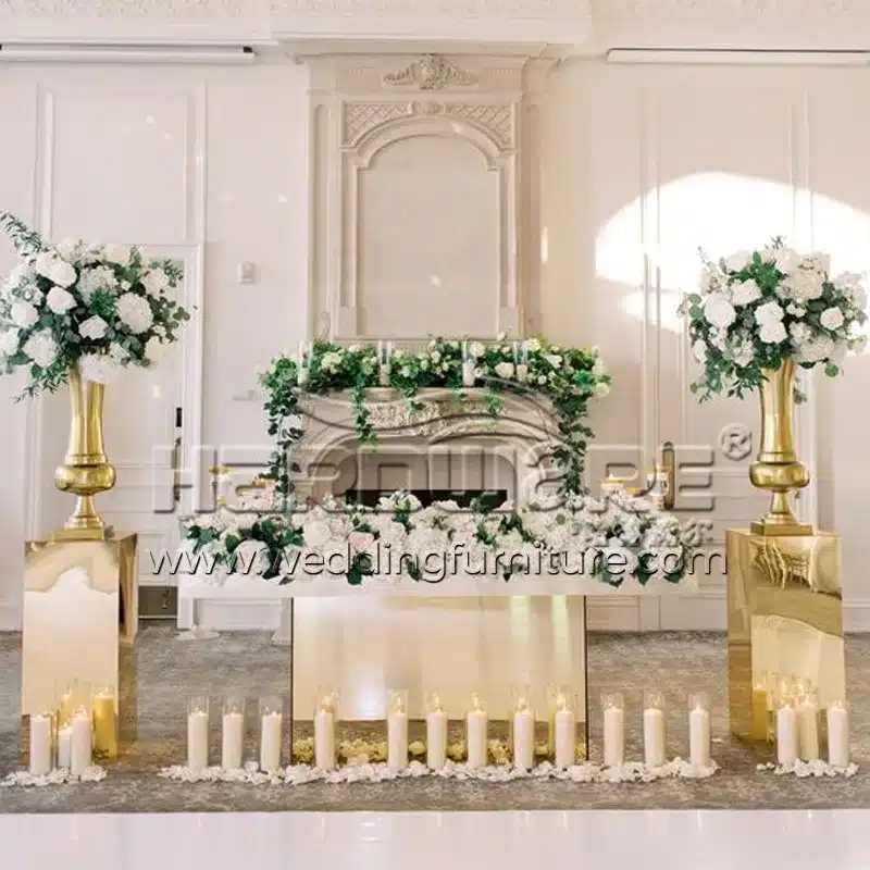 How To Decorate Sweetheart Table?