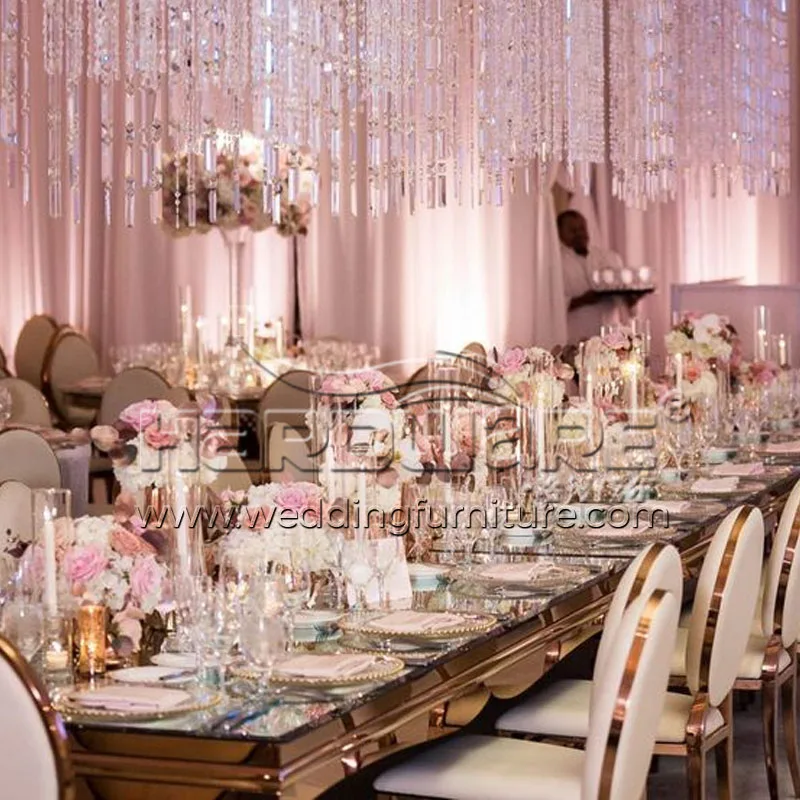 What colors go with rose gold for a wedding