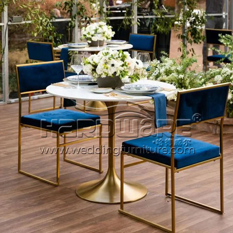 De Luxe Outdoor Garden Dining