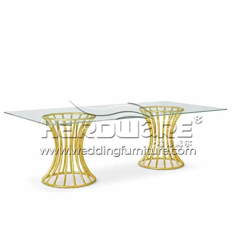 Modern Dinner Table Set