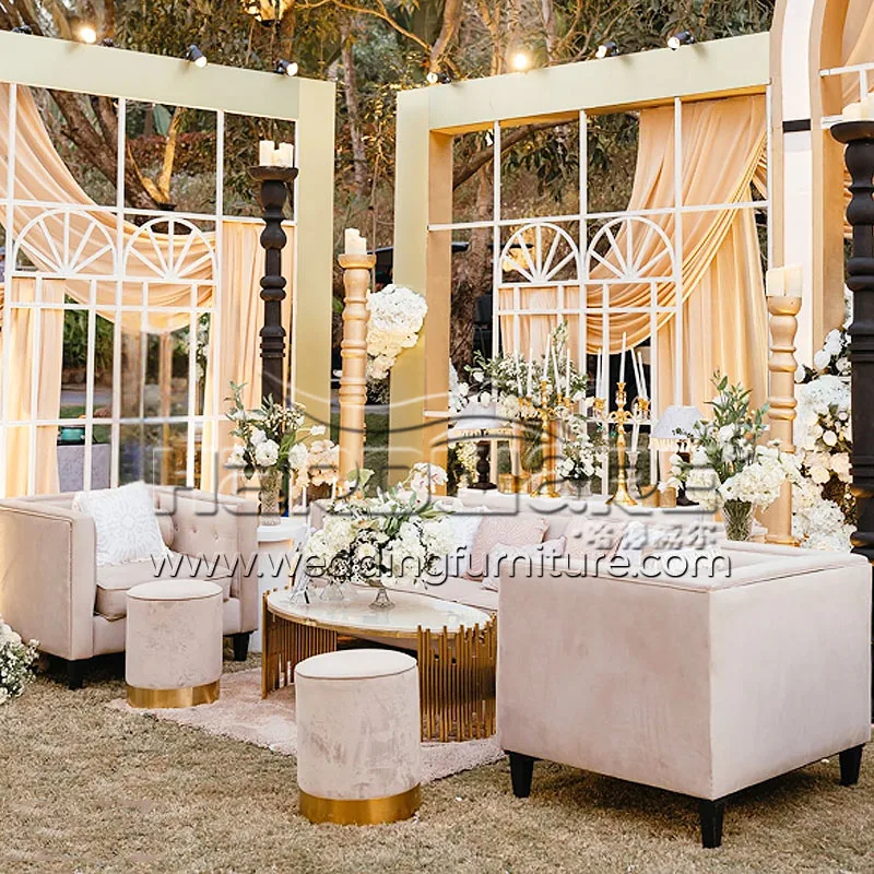 Enchanting Wedding Themes Inspired by Luxurious Velvet