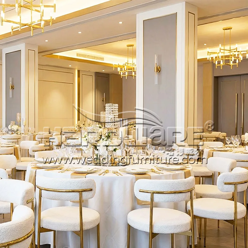 Curved-Back Wedding Chairs that Elevate Your Banquet Design