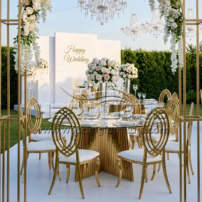 Fluted Base Wedding Table for Luxury Outdoor Wedding