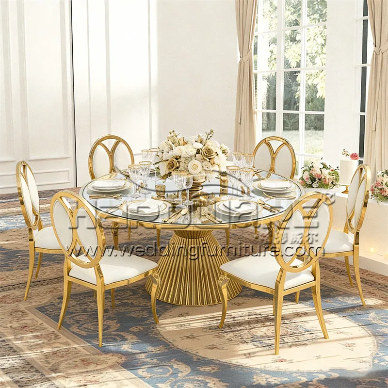 Fluted Cone Wedding Table with Mirror Top